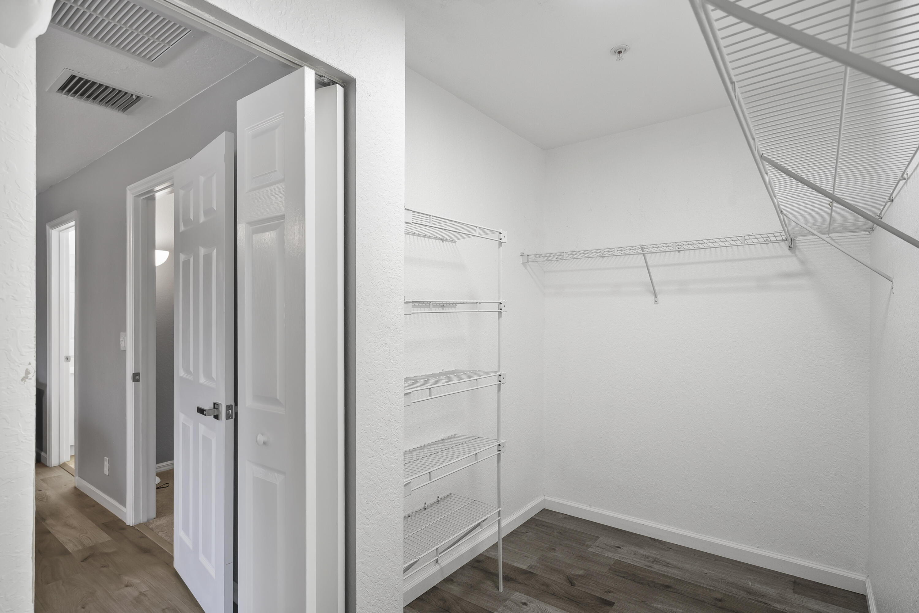 324 Southeast Bloxham Way Stuart, FL 34997 - Photo 21 of 35 DSC00381