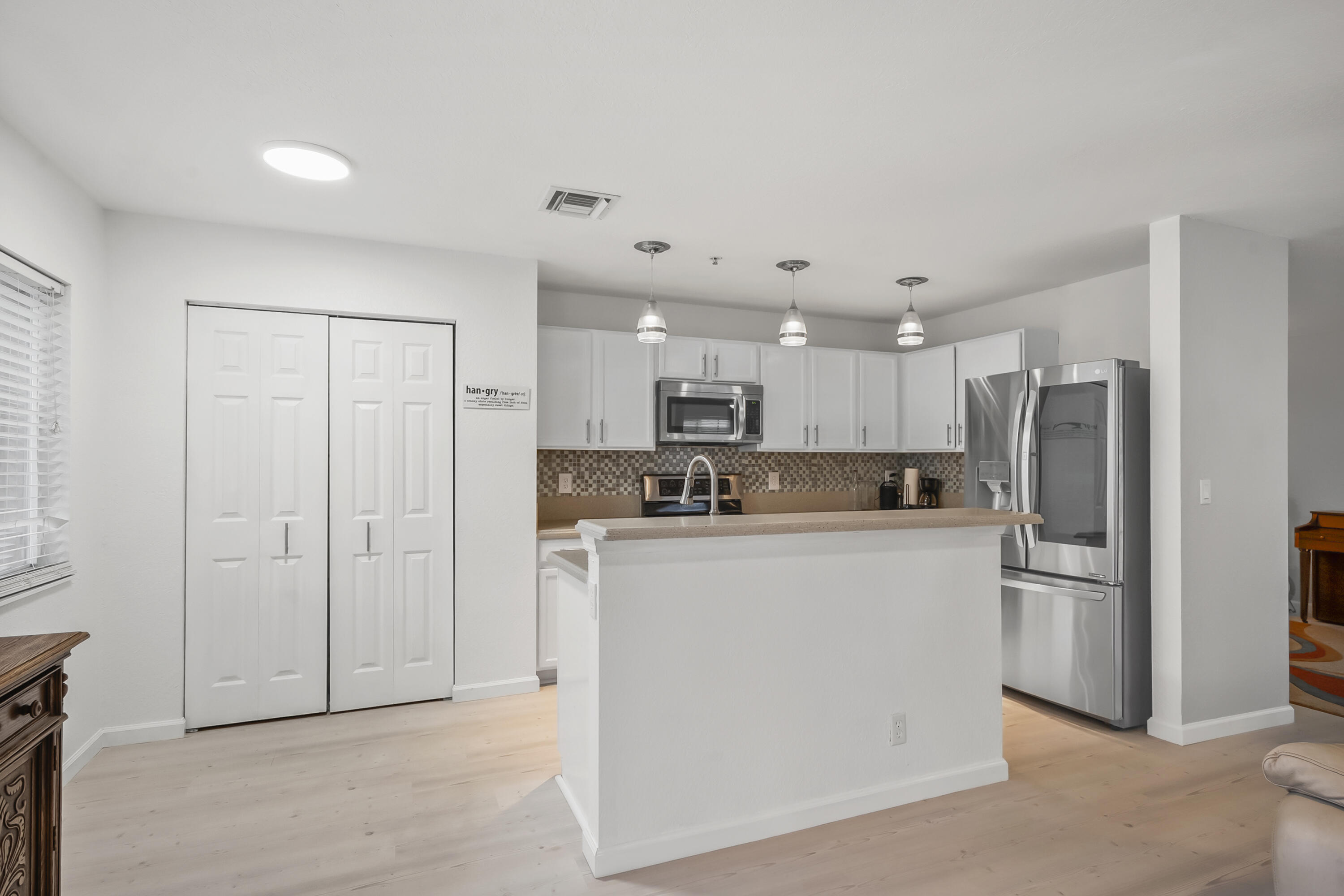 324 Southeast Bloxham Way Stuart, FL 34997 - Photo 9 of 35 DSC00331