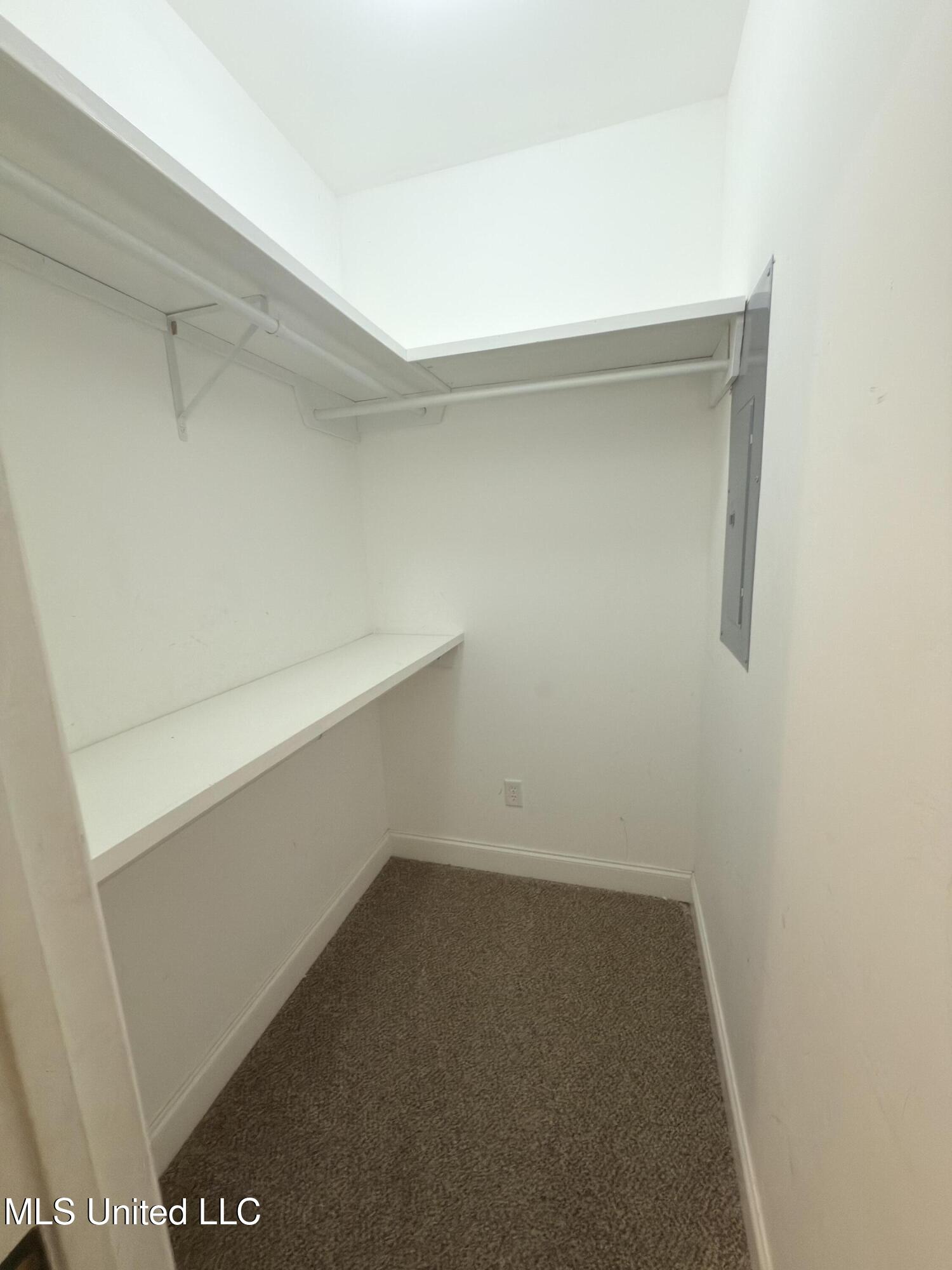 300 Deer Creek Road Grenada, MS 38901 - Photo 14 of 22 IMG_3647