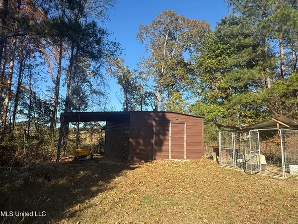$299,000 | 300 Deer Creek Road, Grenada, MS 38901