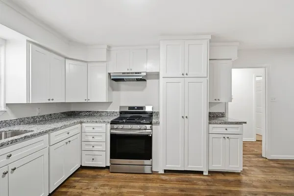 $2,200 | 2409 Estate Drive, Deer Park, TX 77536