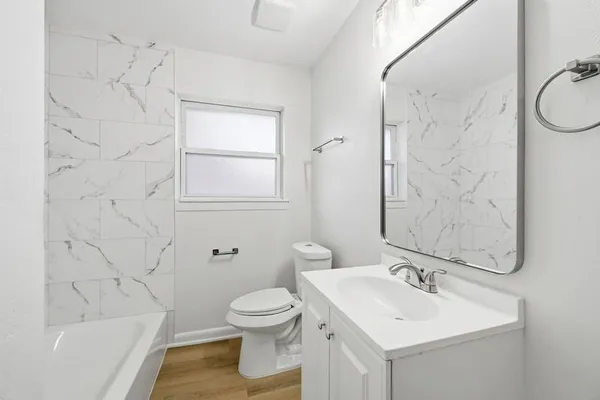 $2,200 | 2409 Estate Drive, Deer Park, TX 77536