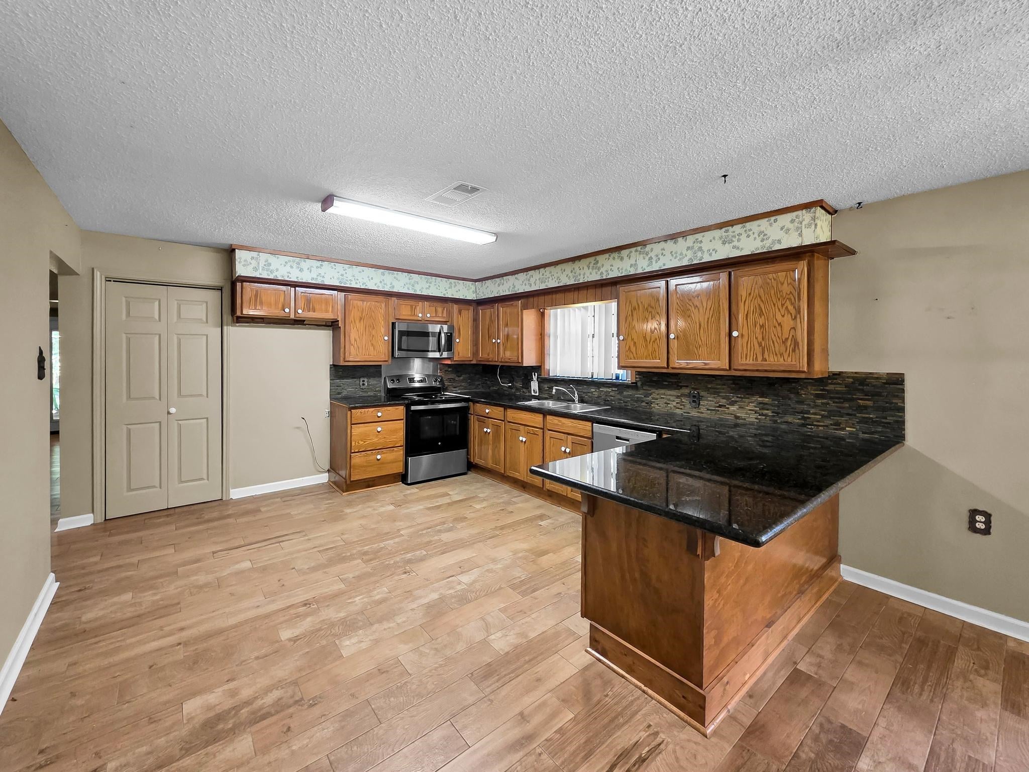 3163 Strong Road Orange, TX 77630 - Photo 27 of 44 Gallery Image 27