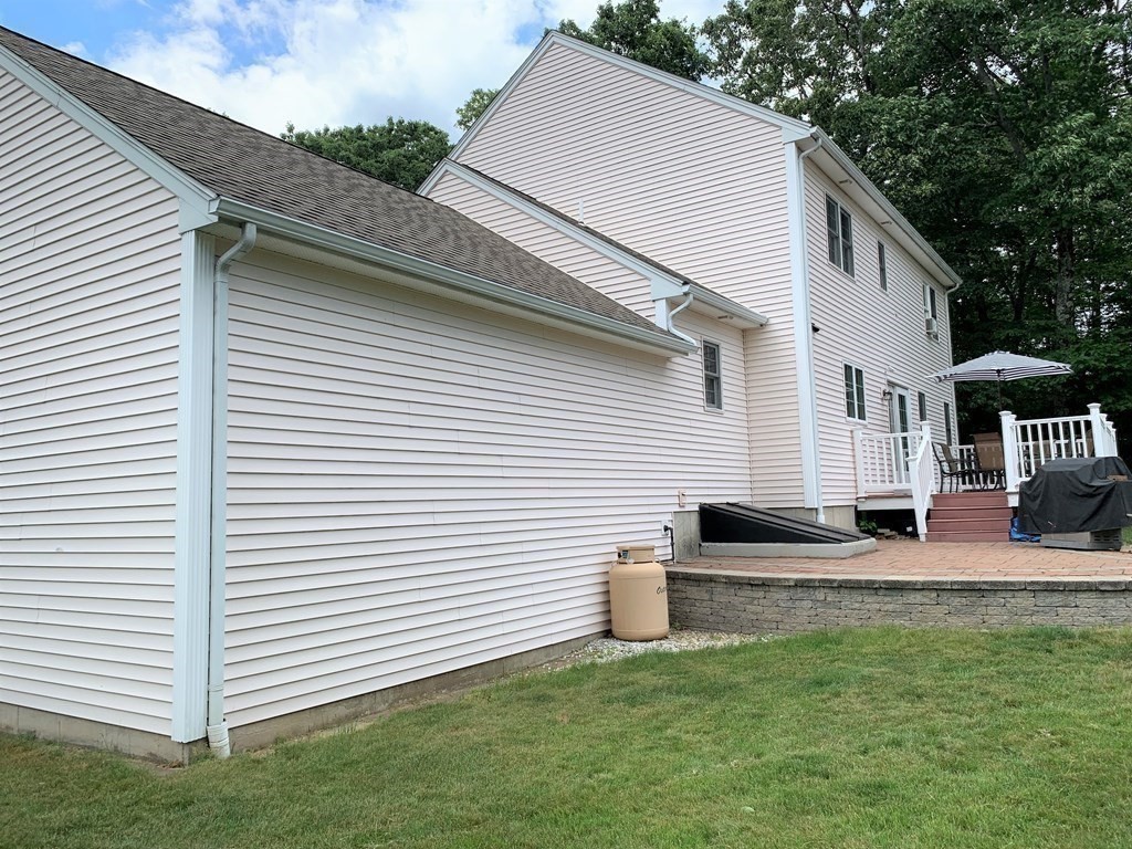 915 Southbridge Road Warren, MA 01585 - Photo 25 of 29
