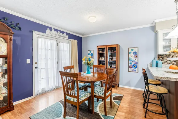 $183,000 | 1807 1/2 County Road E East, Unit 34, White Bear Lake, MN 55110