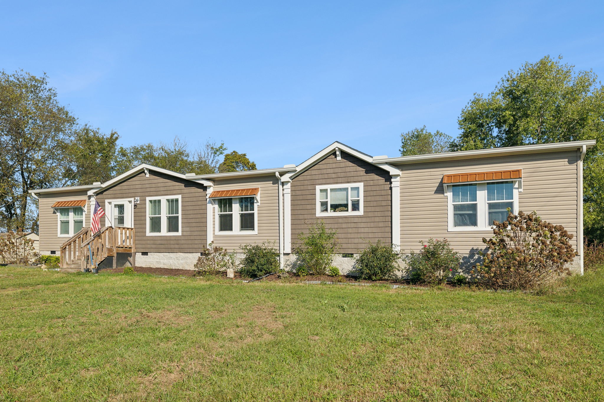 1465 Lock 6 Road Hartsville, TN 37074 - Photo 3 of 51 Gallery Image 3