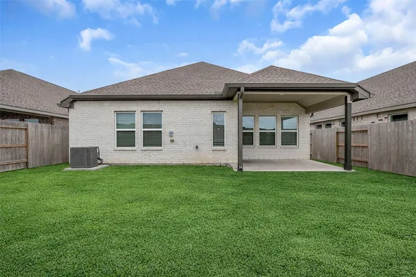 $2,600 | 19419 Valletta Green Drive, Hockley, TX 77447