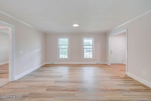$2,900 | 617 Windemere Road, Wilmington, NC 28405