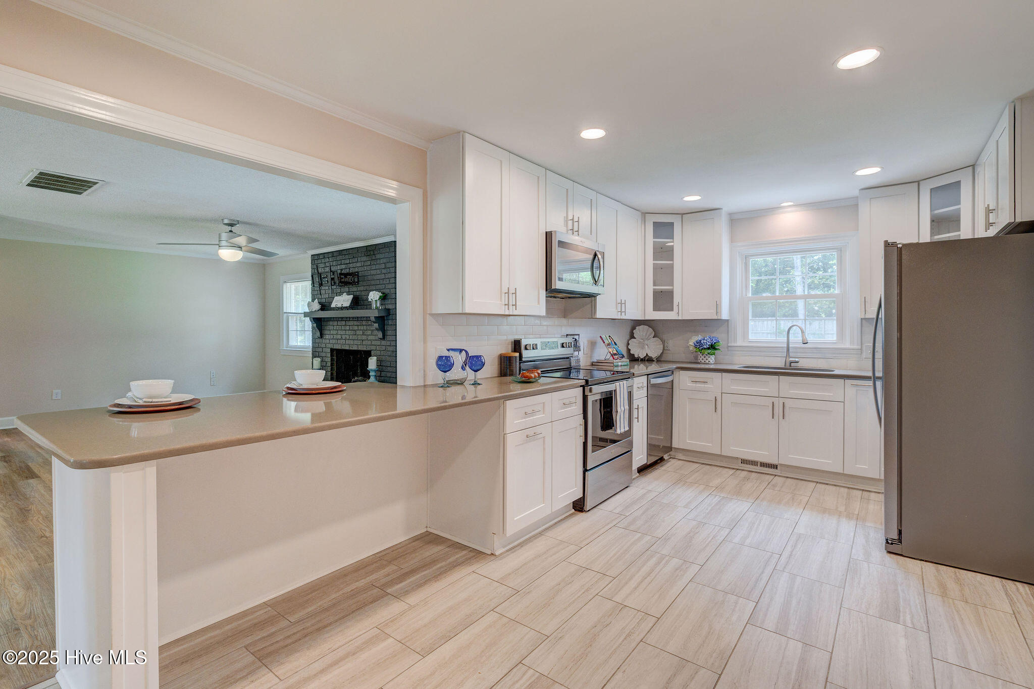 617 Windemere Road Wilmington, NC 28405 - Photo 16 of 47 617WindemereRoad-22