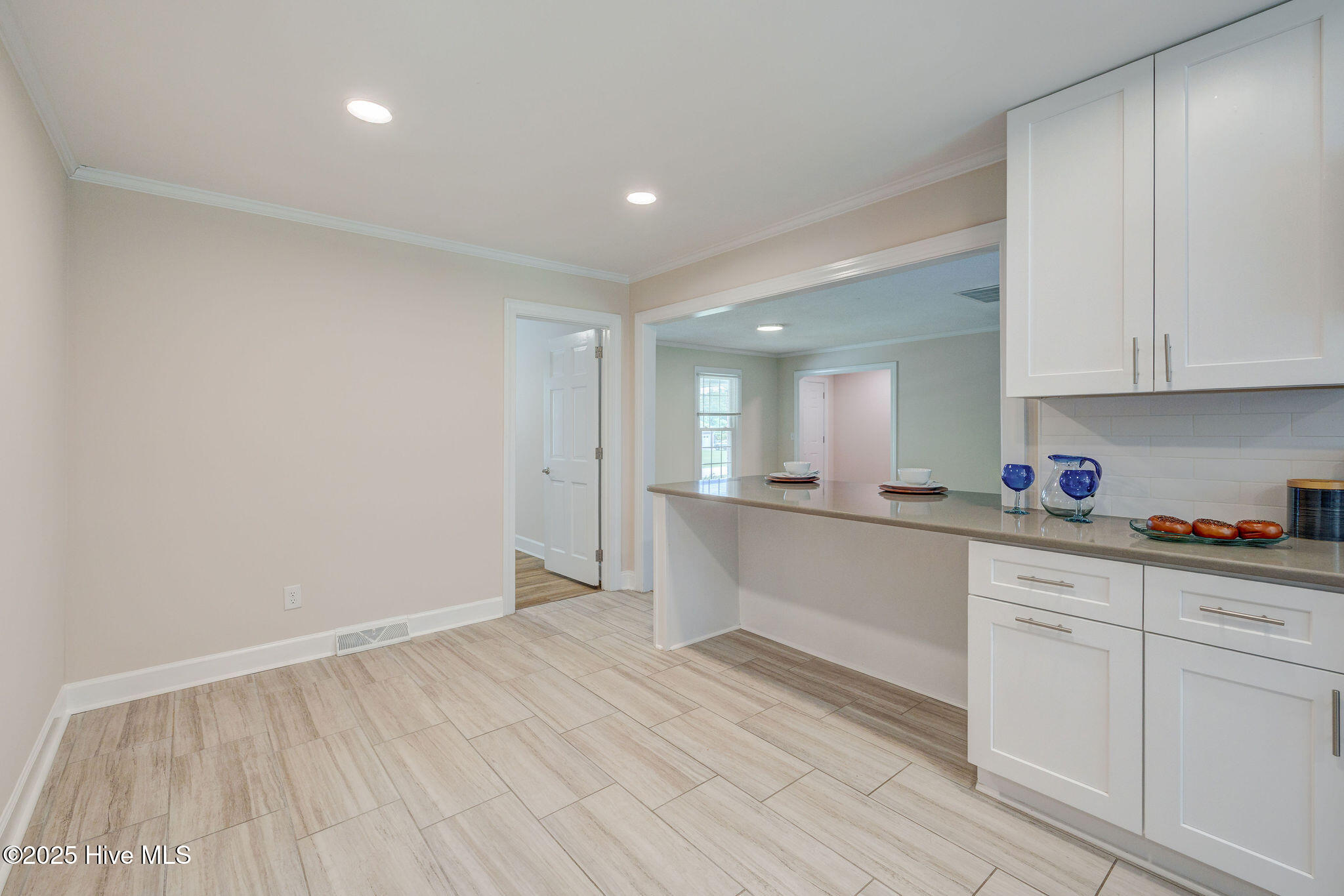 617 Windemere Road Wilmington, NC 28405 - Photo 18 of 47 617WindemereRoad-24