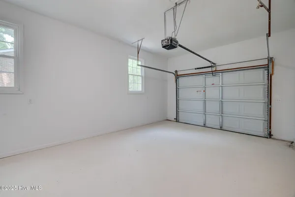 $2,900 | 617 Windemere Road, Wilmington, NC 28405