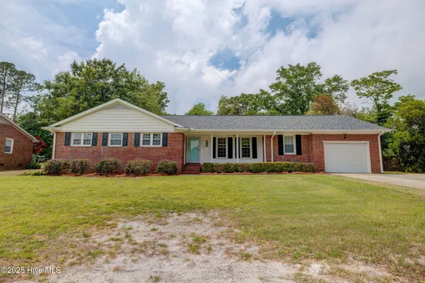 $2,900 | 617 Windemere Road, Wilmington, NC 28405