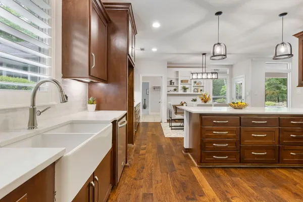 $989,900 | 11125 Sunset Avenue, Magnolia, TX 77354