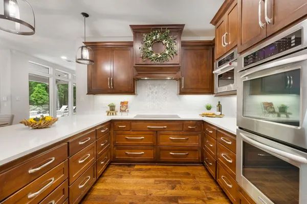 $989,900 | 11125 Sunset Avenue, Magnolia, TX 77354