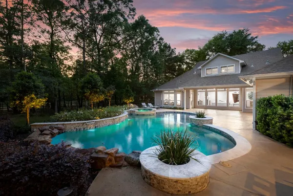 $989,900 | 11125 Sunset Avenue, Magnolia, TX 77354