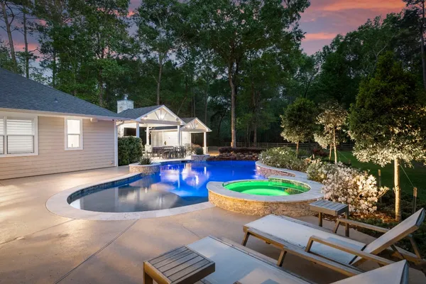 $989,900 | 11125 Sunset Avenue, Magnolia, TX 77354