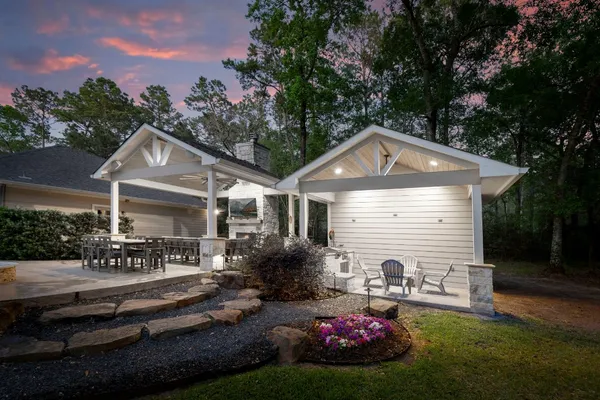 $989,900 | 11125 Sunset Avenue, Magnolia, TX 77354