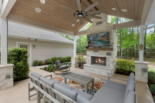 $989,900 | 11125 Sunset Avenue, Magnolia, TX 77354