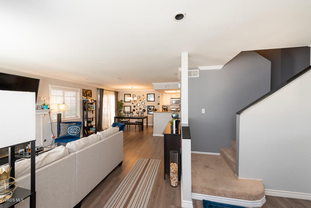 1135 Fitzgerald Road, Unit A Simi Valley, CA 93065 - Photo 4 of 49 a living room with furniture