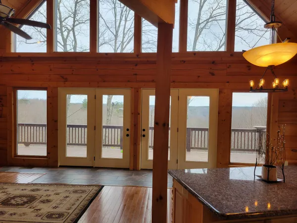 $620,000 | 1085 Thunder Ridge Drive, South Pittsburg, TN 37380