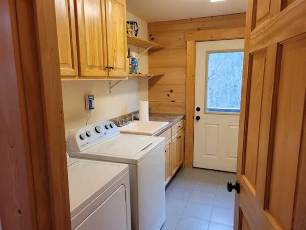 $620,000 | 1085 Thunder Ridge Drive, South Pittsburg, TN 37380