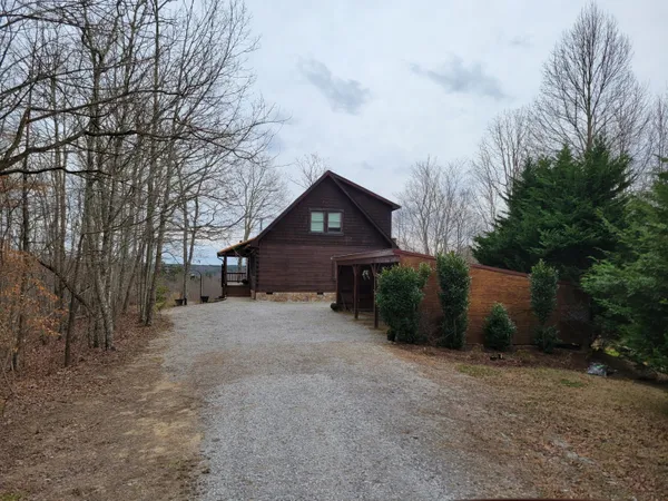 $620,000 | 1085 Thunder Ridge Drive, South Pittsburg, TN 37380