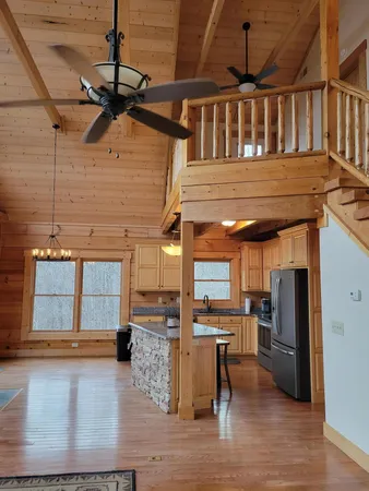 $620,000 | 1085 Thunder Ridge Drive, South Pittsburg, TN 37380