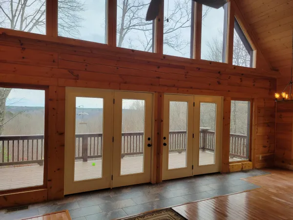 $620,000 | 1085 Thunder Ridge Drive, South Pittsburg, TN 37380
