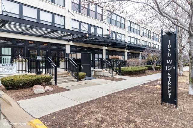 1070 West 15th Street, Unit 402 Chicago, IL 60608 - Photo 1 of 19