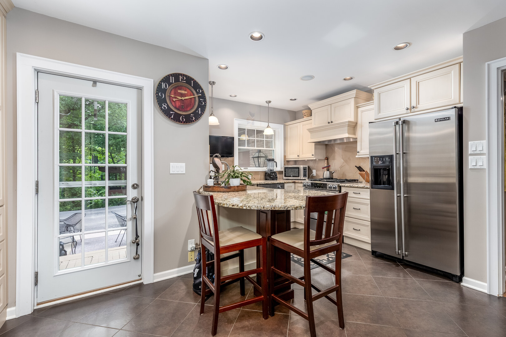 436 Park Avenue Ottawa, IL 61350 - Photo 8 of 36