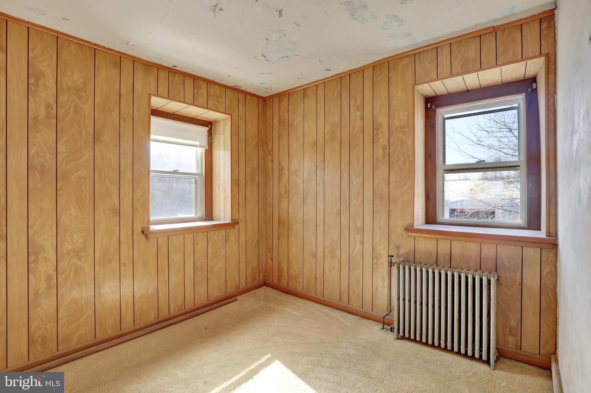 1250 New Philadelphia Road Pottstown, PA 19465 - Photo 10 of 30 a view of an empty room with a window