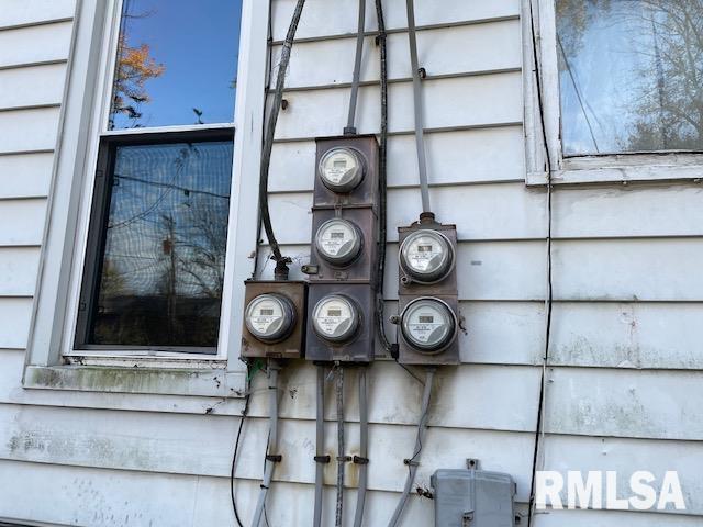 621 West Edwards Street Springfield, IL 62704 - Photo 7 of 8