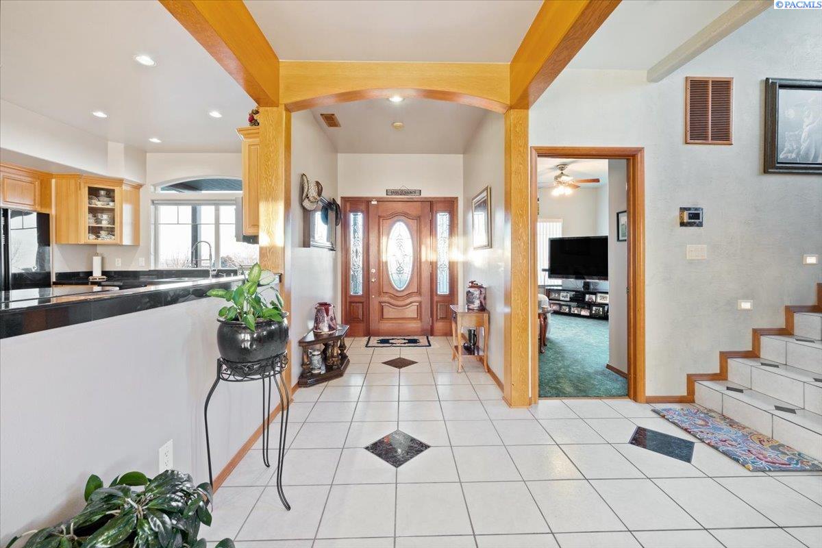 44208 South Fremont Road Kennewick, WA 99337 - Photo 6 of 28 Gallery Image 6