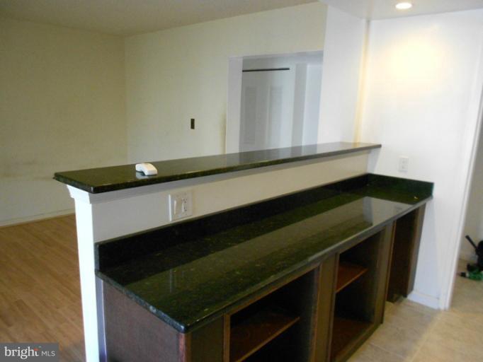 11627 Stoneview Square, Unit 78/2B Reston, VA 20191 - Photo 11 of 17 Kitchen