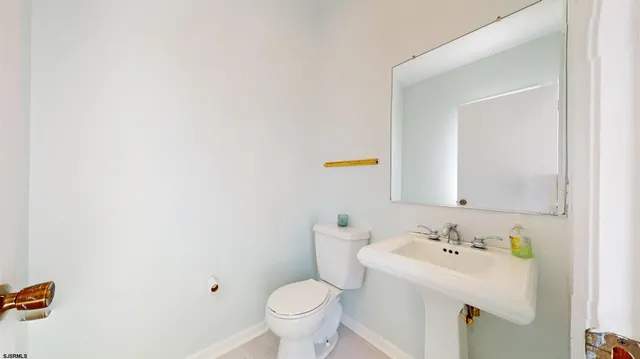 $3,975 | 20 South Laurel Drive, Somers Point, NJ 08244