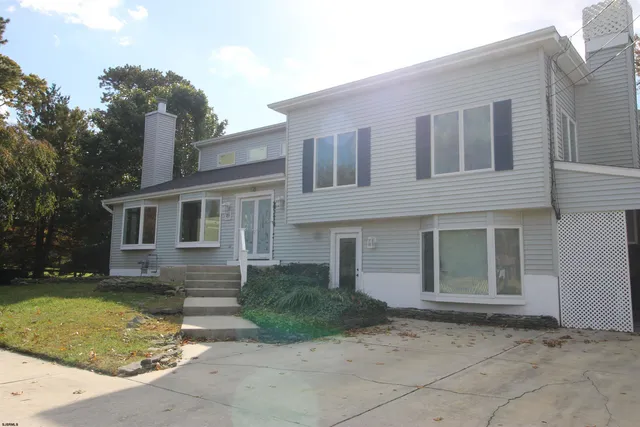 $3,975 | 20 South Laurel Drive, Somers Point, NJ 08244
