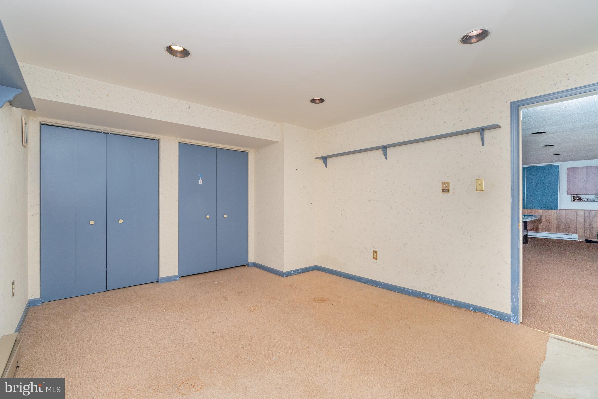 25 Estates Drive Reading, PA 19606 - Photo 33 of 43 a bedroom with a bed and a bathroom