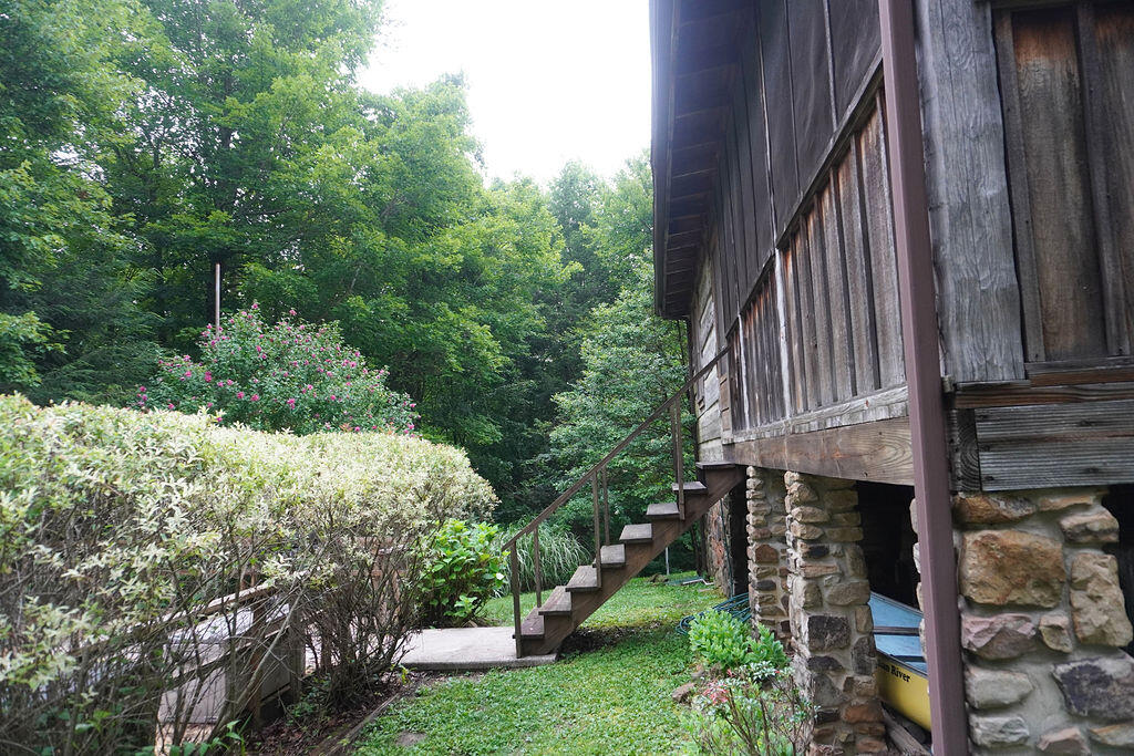 300 East City Dam Road Corbin, KY 40701 - Photo 34 of 95 CabinOutside27