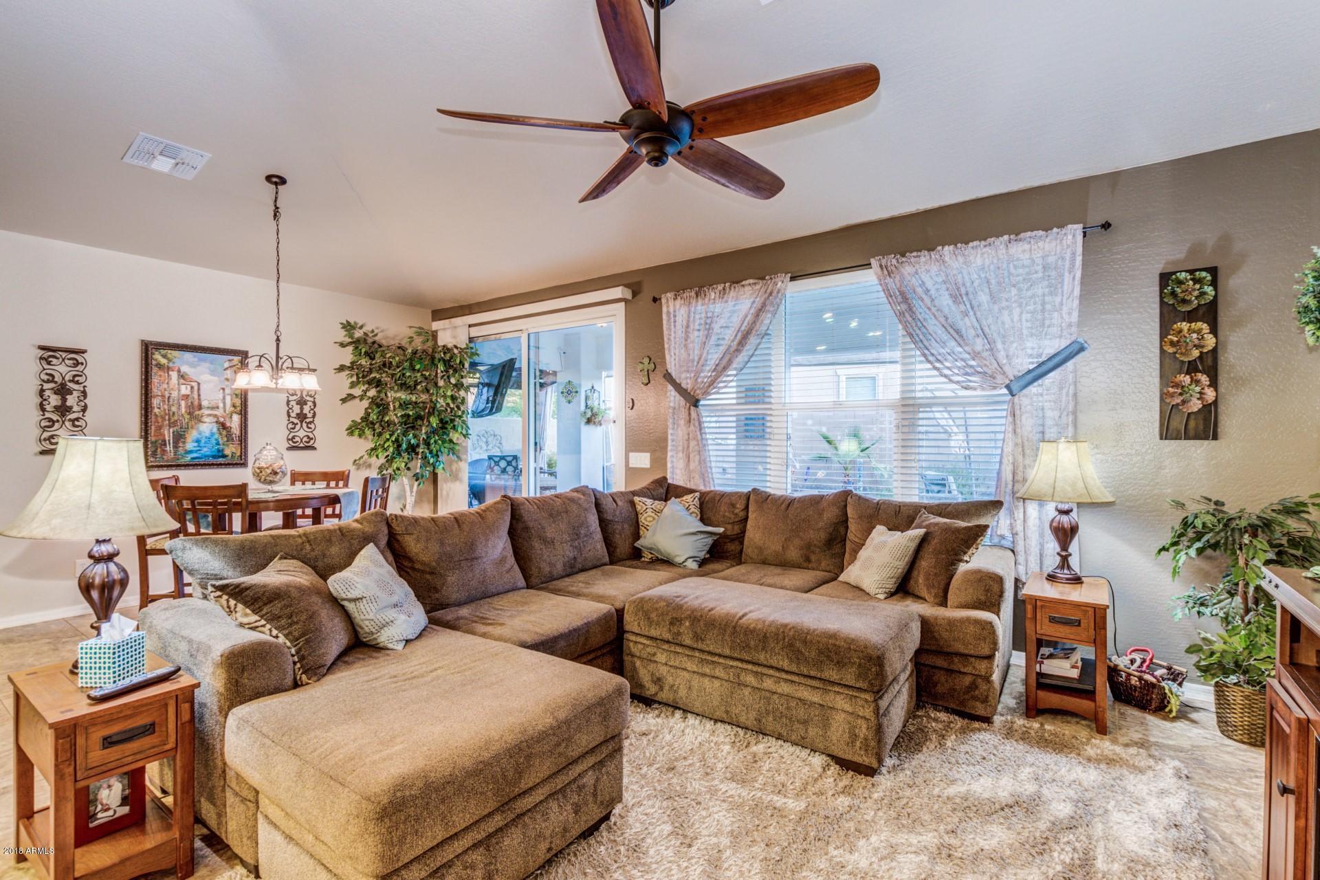 421 East Summerside Road Phoenix, AZ 85042 - Photo 22 of 53 Great Room