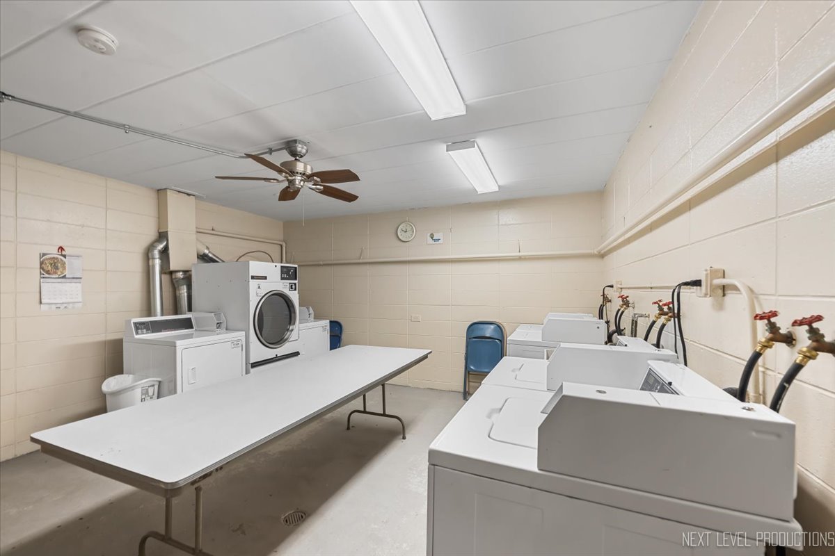 127 North Wolf Road, Unit 60A Wheeling, IL 60090 - Photo 17 of 22 a view of kitchen and sink