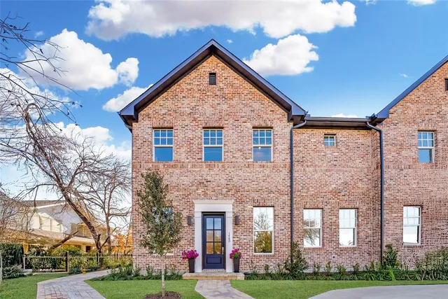$499,900 | 1476 N Avenue, Plano, TX 75074