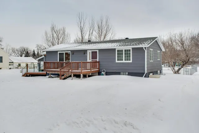 $265,000 | 306 First Avenue West, Abercrombie, ND 58001