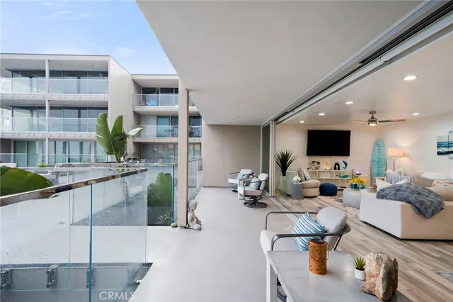 $3,650,000 | 1585 South Coast Highway, Unit 47, Laguna Beach, CA 92651