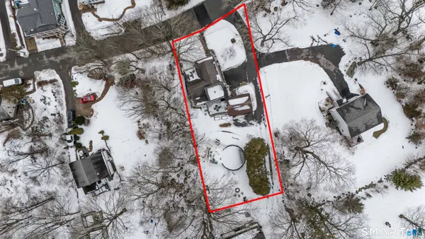 a view of a bird bath room