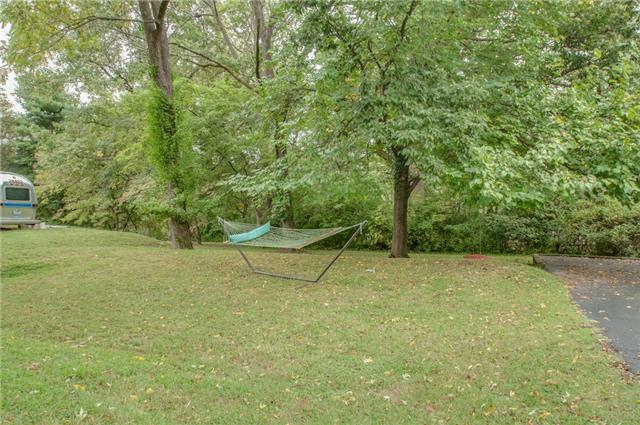 809 Mitchell Road Nashville, TN 37206 - Photo 17 of 19