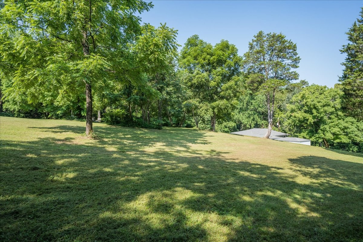 8449 Biggs Road Nashville, TN 37209 - Photo 26 of 42 Gallery Image 26