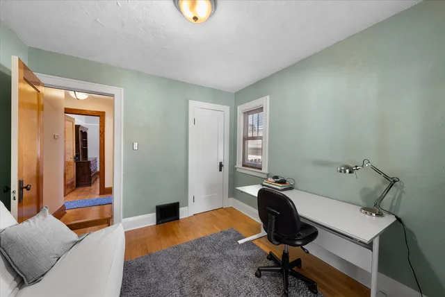 $400,000 | 6742 Hillside Lane, Wauwatosa, WI 53213