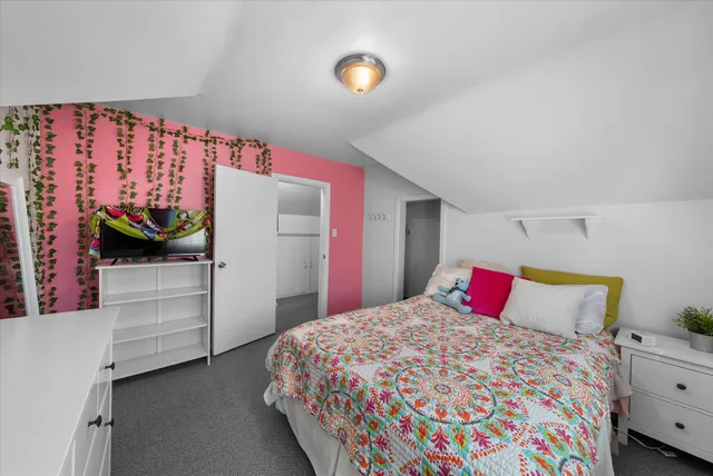 $400,000 | 6742 Hillside Lane, Wauwatosa, WI 53213