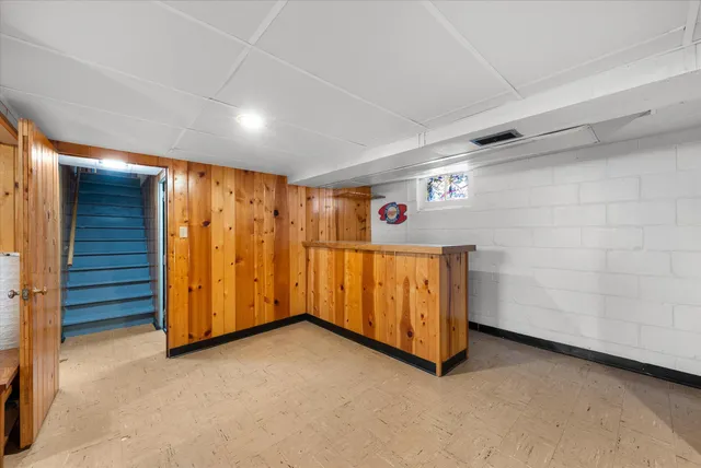 $400,000 | 6742 Hillside Lane, Wauwatosa, WI 53213