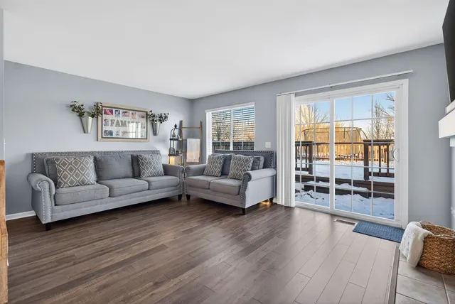 $285,000 | 1302 Kettleson Drive, Minooka, IL 60447